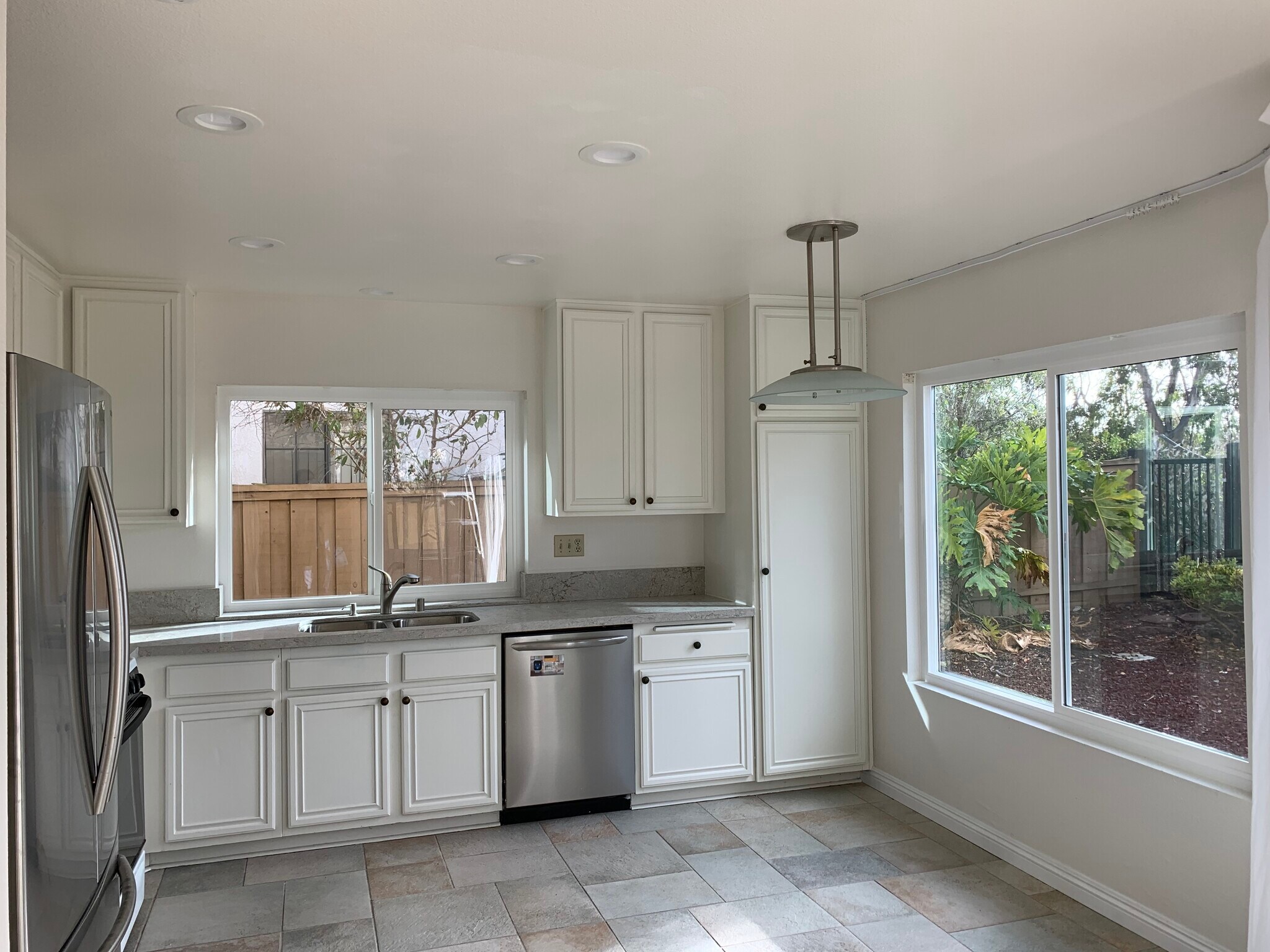 Kitchen - 10734 Chinon Cir