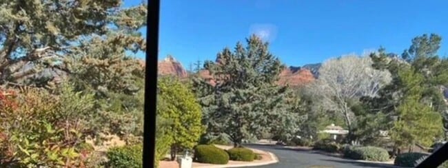 Building Photo - Price Reduced!! Desirable Uptown Sedona In...