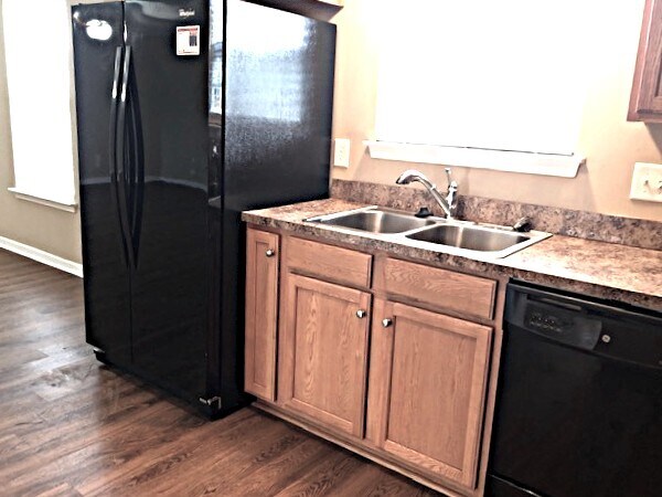 Building Photo - 8176 Halbert Dr