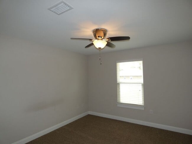 Building Photo - 2016 Salamanca St