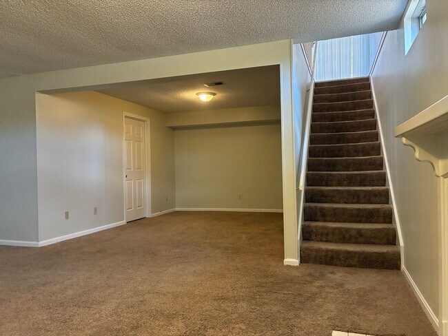 Building Photo - 1331 Amanda Jo Dr