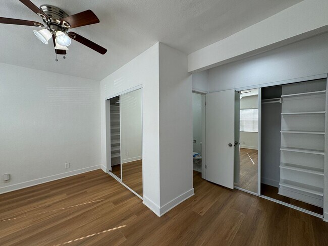 Interior Photo - 11865 Rochester Ave