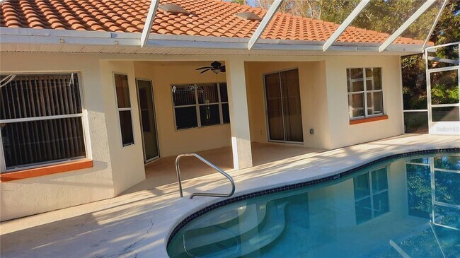 Building Photo - 58 Burning Bush Dr