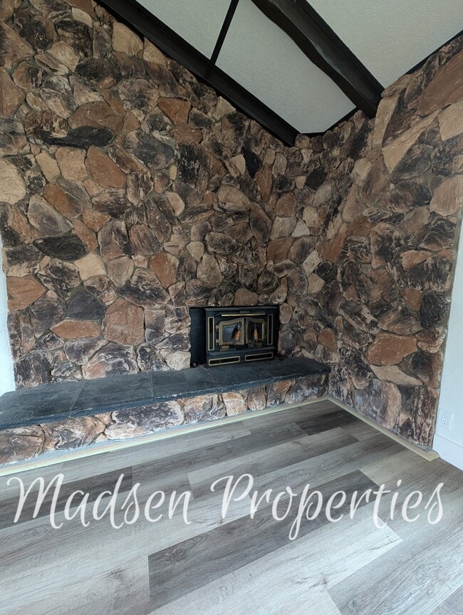 Building Photo - 6231 Pebble Ln