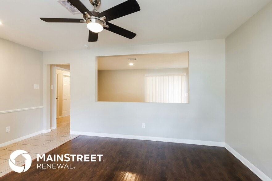 Building Photo - 431 W Sunnyside St