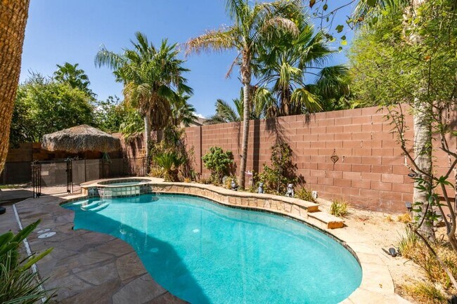 Building Photo - 10002 Long Barrow Ct