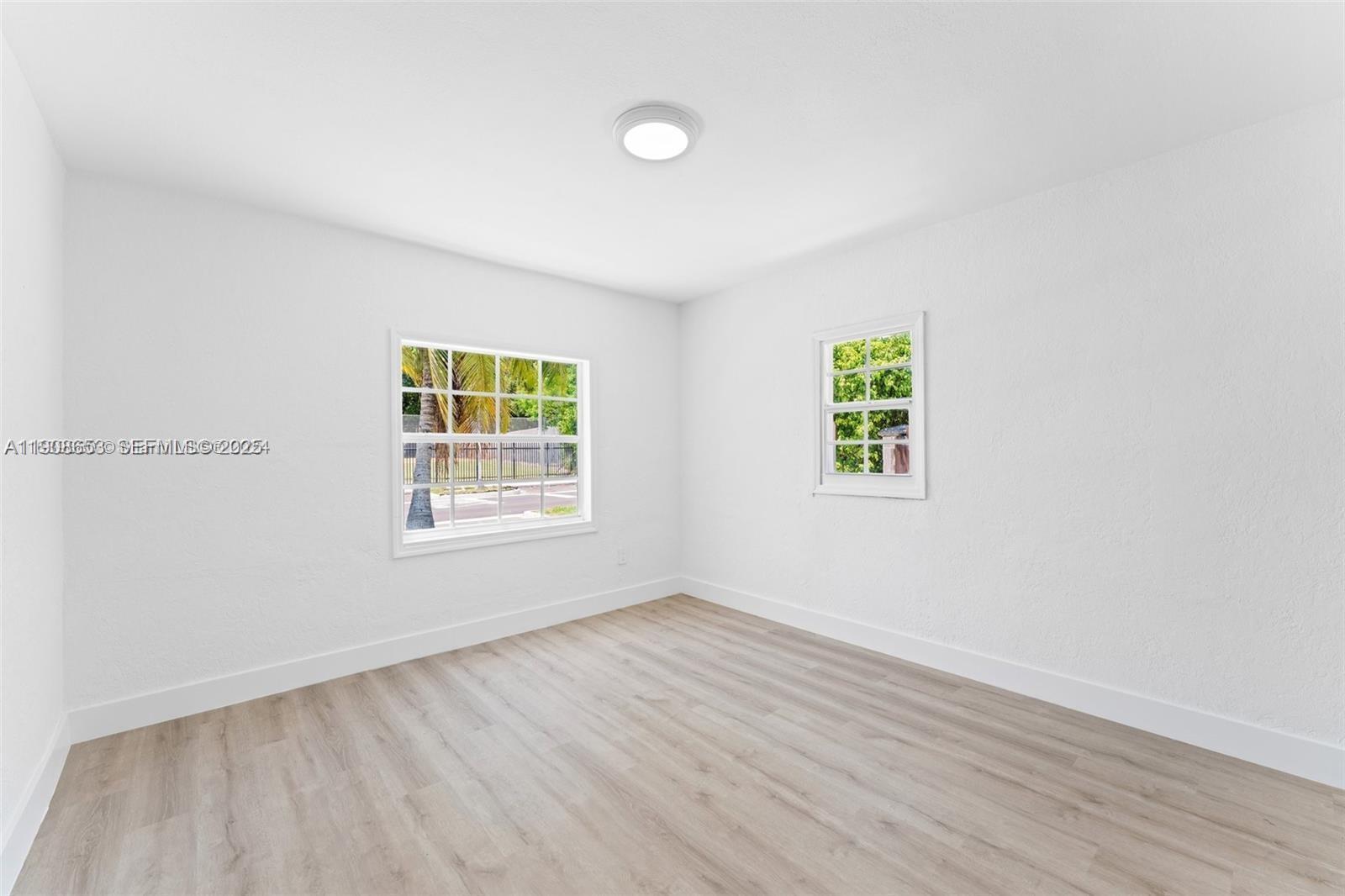 Building Photo - 3161 SW 27th Ln