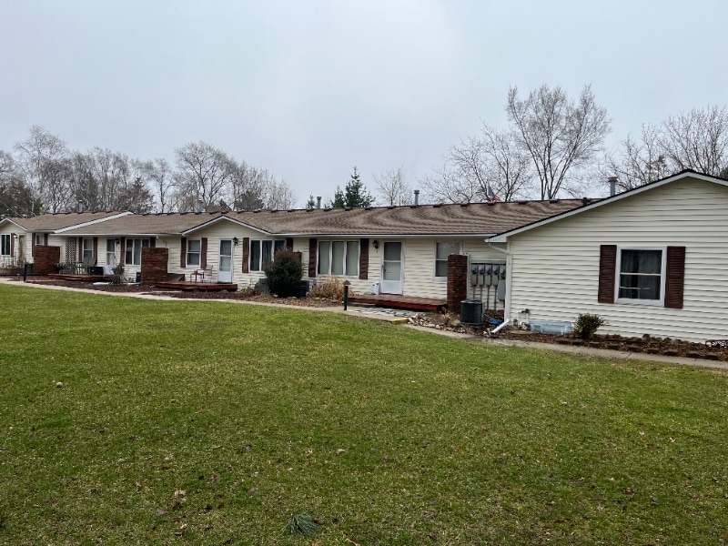 Building Photo - 1583 Highland Park Dr