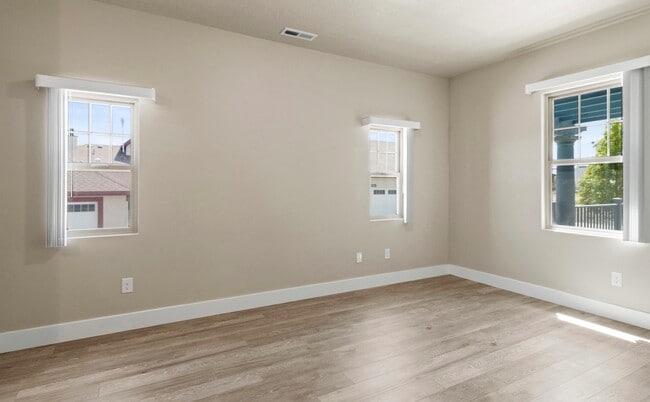 Building Photo - 11252 Jonagold Dr