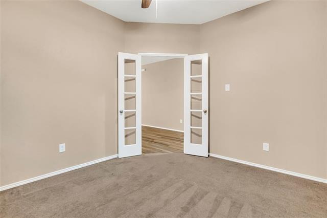 Building Photo - 1021 Waverly Dr