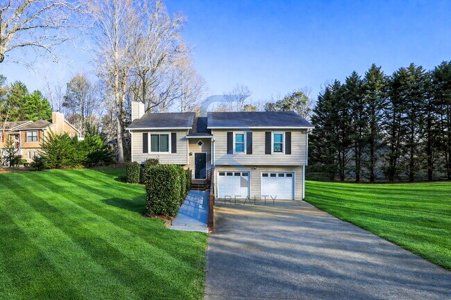 Building Photo - Move in before February 28th and choose your reward: a $250 Amazon Gift Card or a 55 Smart TV!