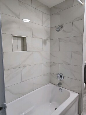 Building Photo - 2115 Joanna Ave