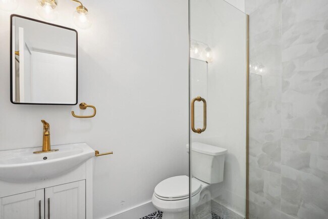 Building Photo - 215 Harrison Ave