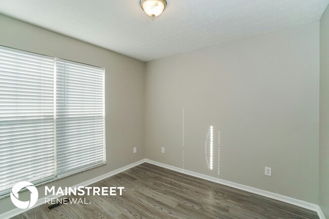 Building Photo - 9010 Trinity Cir