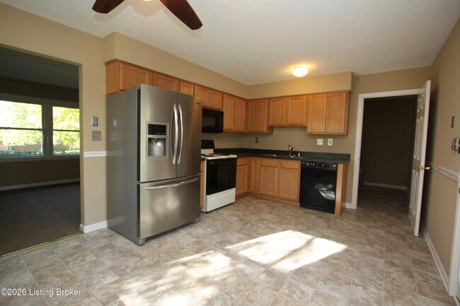 Building Photo - 6824 Hillside Dr