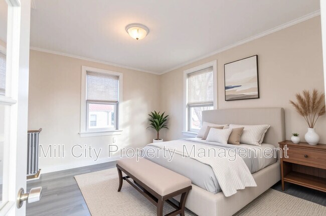 Building Photo - 261 Orange St