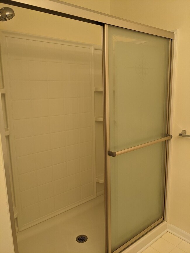 Building Photo - 692 Silk Oak Ln