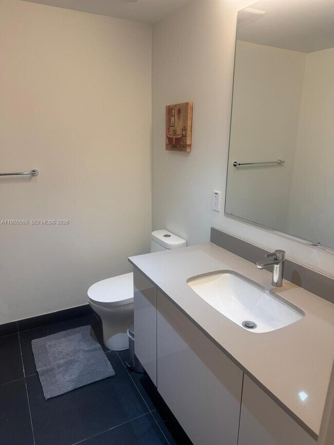 Building Photo - 1600 NE 1st Ave