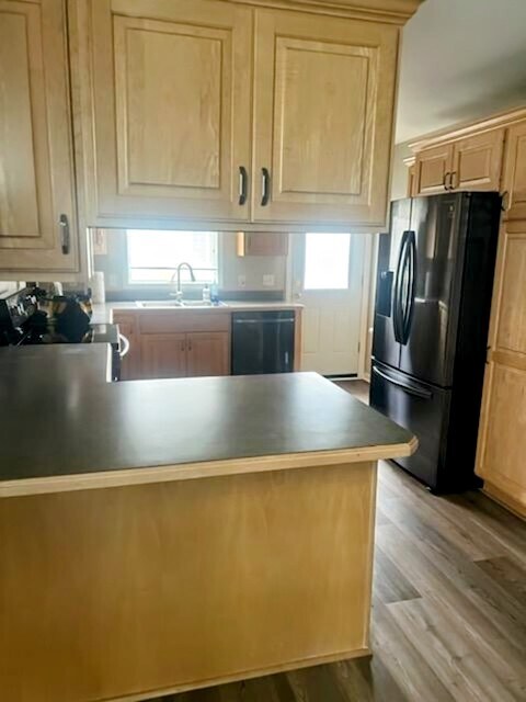 Kitchen - 6054 Belmont Ct