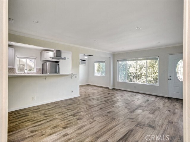 Building Photo - 1040 N Sierra Bonita Ave