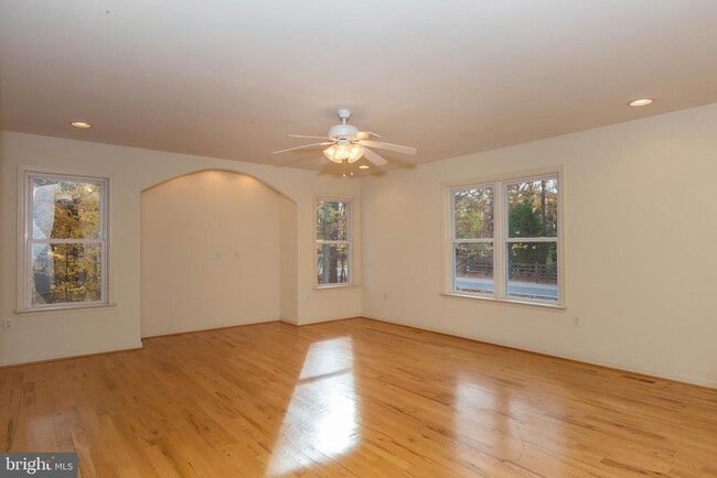 Building Photo - 3311 Mission Rd