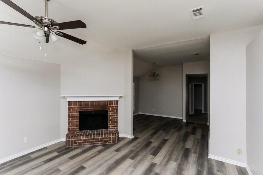 Building Photo - 1226 Misty Meadow Dr