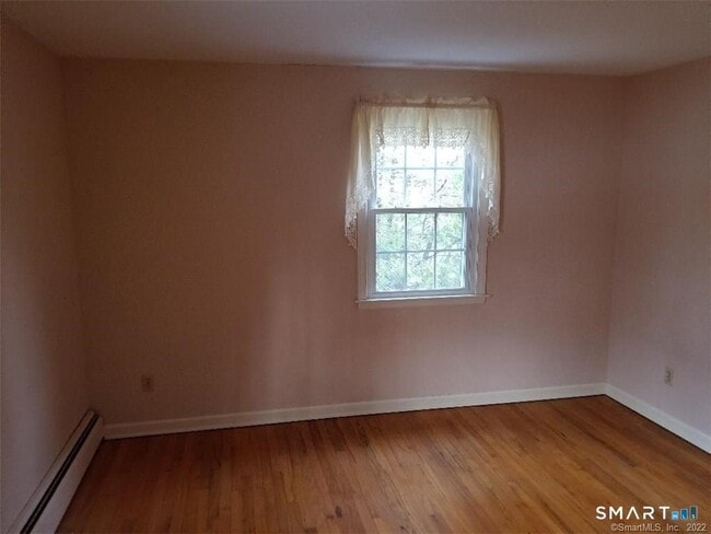 Building Photo - 36 Woodcrest Dr