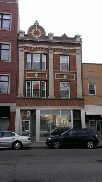 Building - 2251 W North Ave