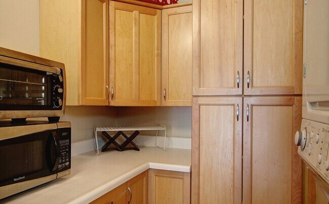 Building Photo - 4770 Whitesburg Dr