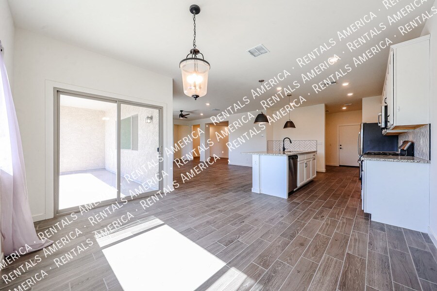 Building Photo - 12557 W Citrus Wy