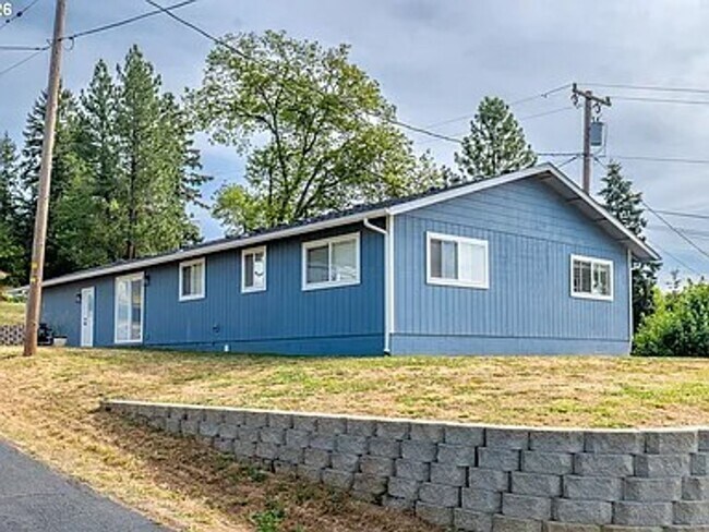 Building Photo - 535 Oak Terrace