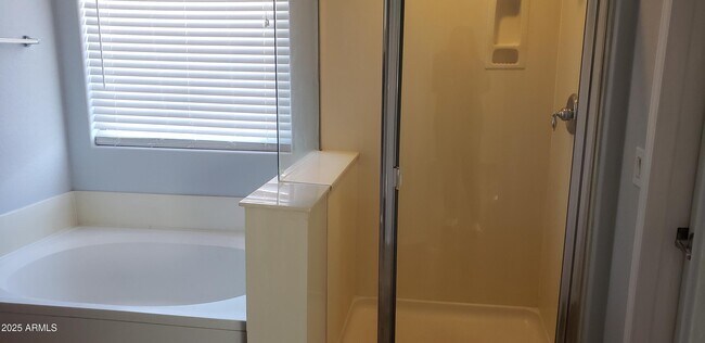 Building Photo - 4631 W Shumway Farm Rd