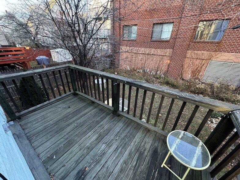 Building Photo - 377 Highland Ave