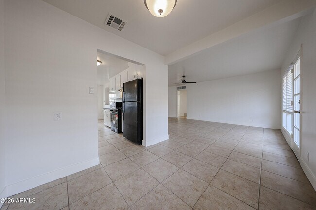 Building Photo - 2340 W Osborn Rd