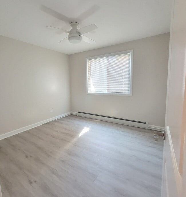 Building Photo - 6537 173rd Pl