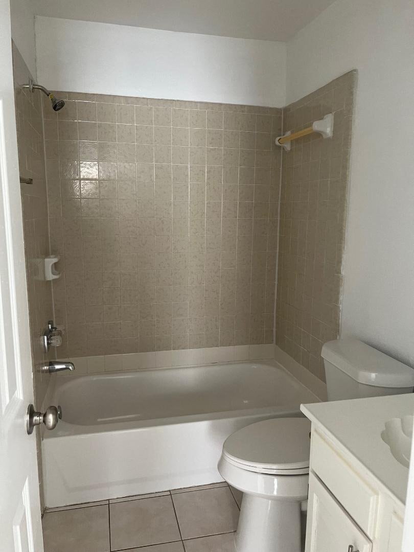 Building Photo - 1802 Bobcat Ln