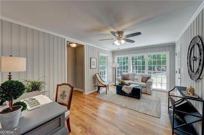 Building Photo - 4540 Club Valley Dr NE