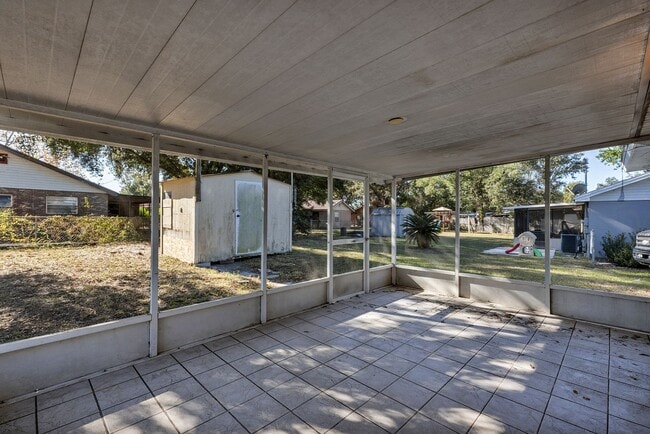 Building Photo - Charming 3-Bedroom Home with Porches in Eagle Lake