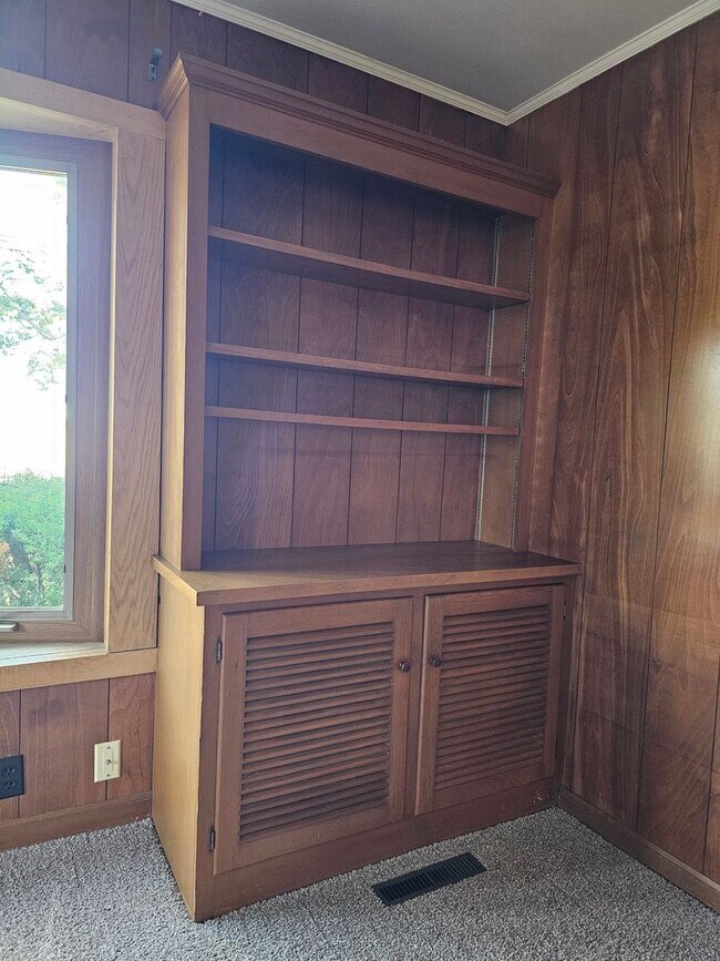 Building Photo - Great Two Bedroom Home in Haskins