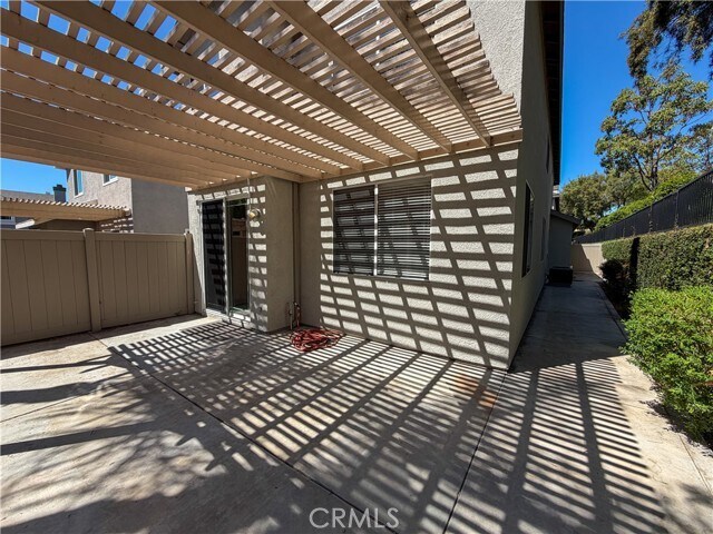 Building Photo - 821 N Siavohn Dr