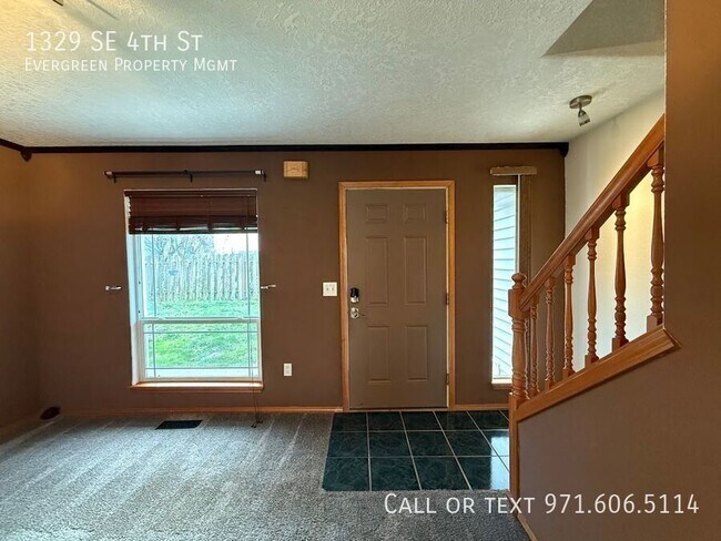 Building Photo - 1329 SE 4th St