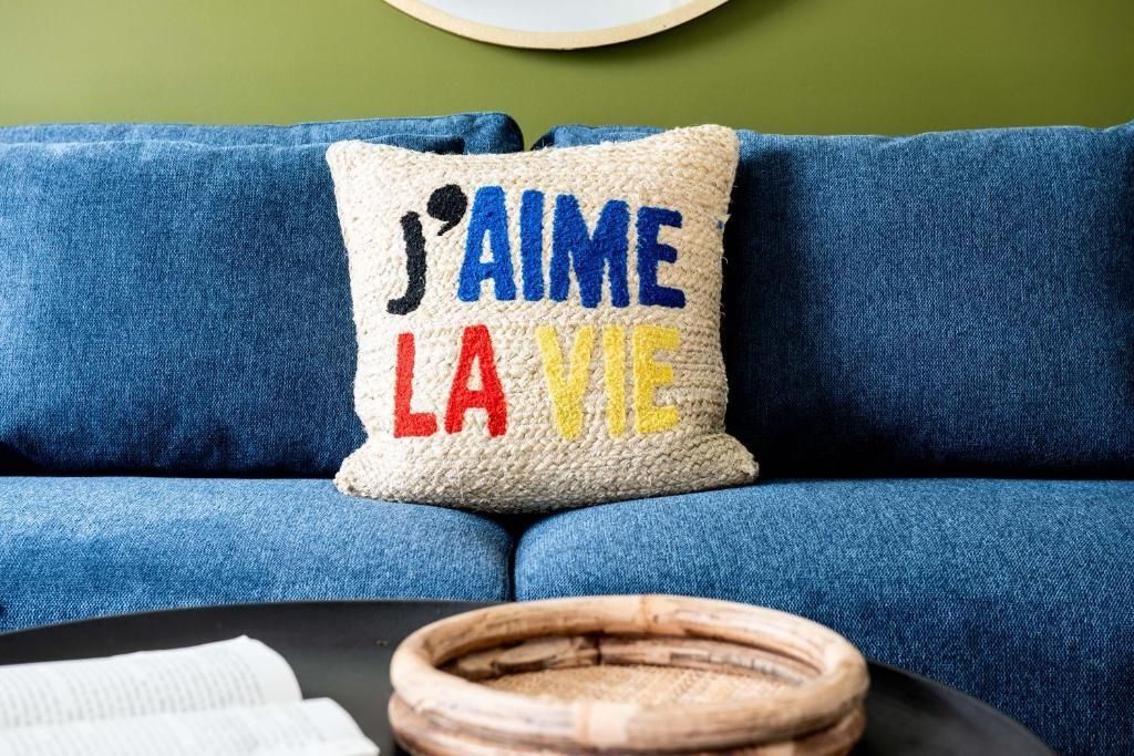 Building Photo - 542 Boulevard NE