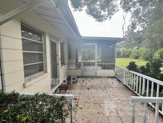 Building Photo - 2303 Coventry Ave