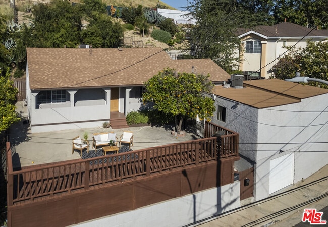 Building Photo - 2723 Ballard St