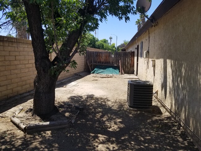 Building Photo - 43730 C St