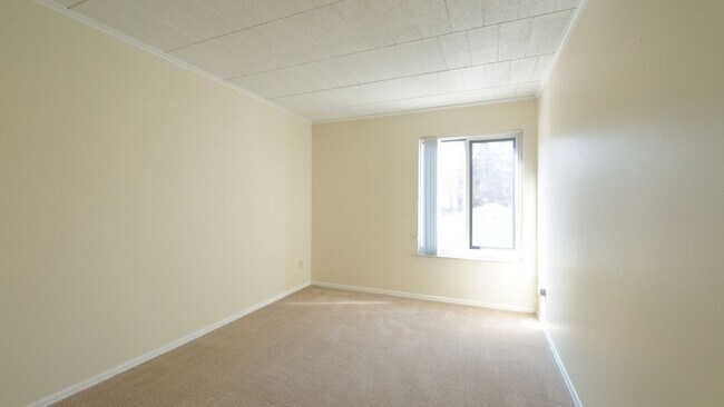 Building Photo - TRENT 559