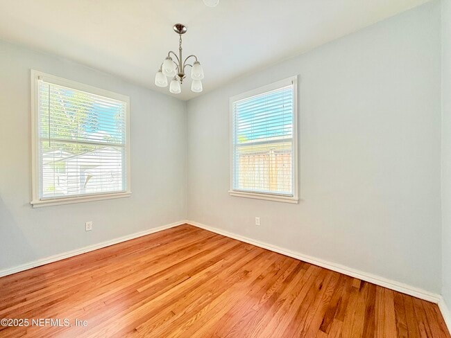 Building Photo - 1626 Charon Rd