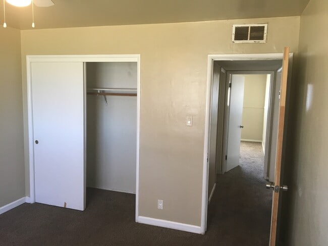 Building Photo - House