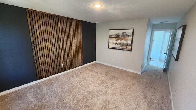 Building Photo - University Village -4bd, 2bth/Hausman Rd