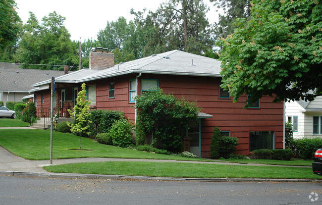 Primary Photo - 1103 W 10th Ave